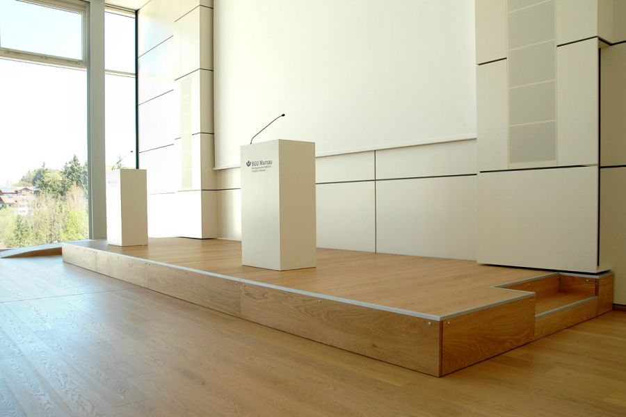 oberflaechen_Referenz_apqstage_5.JPG