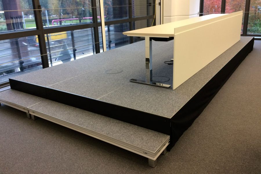 oberflaechen_Referenz_apqstage_3.JPG