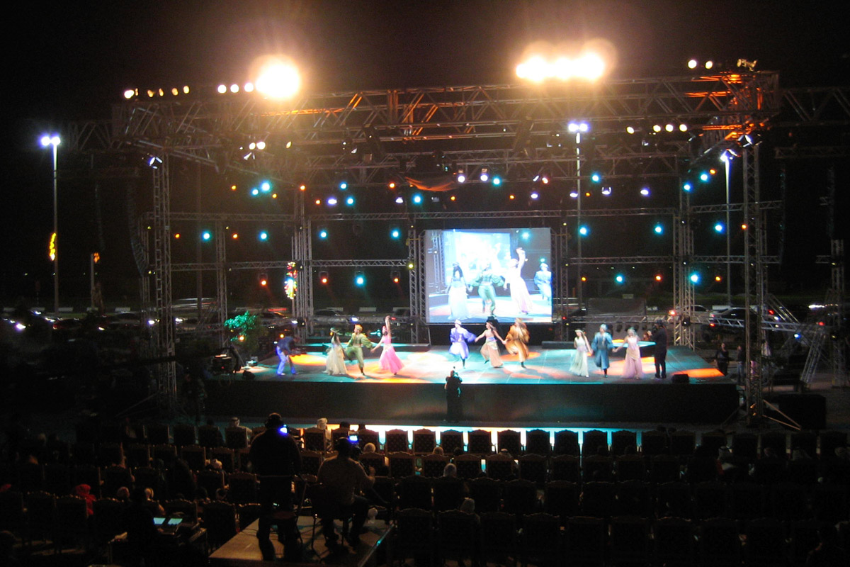 profistage750_referenz_apqstage_7.jpg
