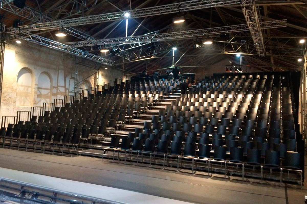 profistage750_referenz_apqstage_8.jpg