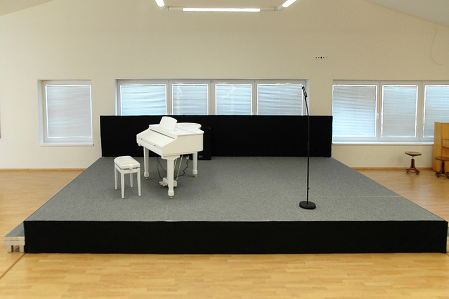 verblendung_stoff_referenz_apqstage_3.jpg